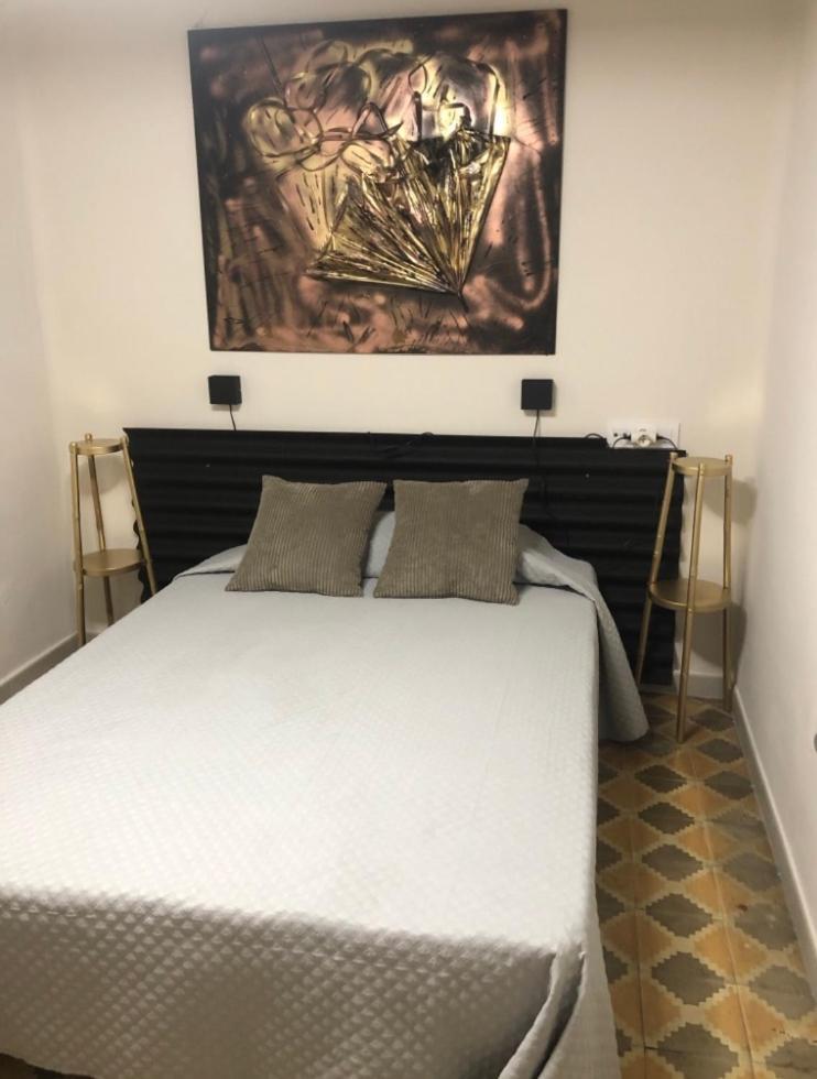 Hostal Sant Marti Пучреч Экстерьер фото